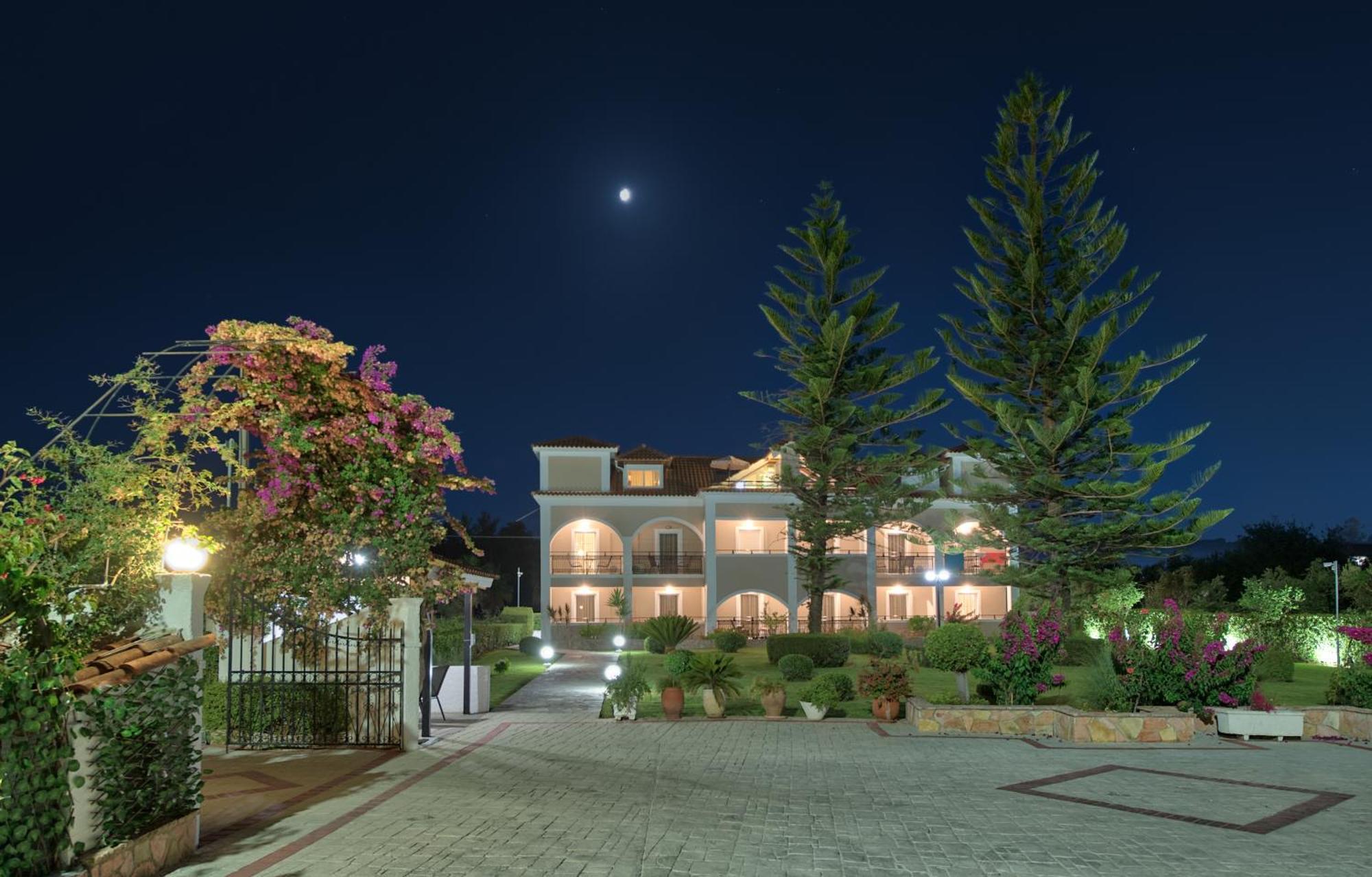 Sofia - Yiota Studios & Apartments ซีลีวี ภายนอก รูปภาพ